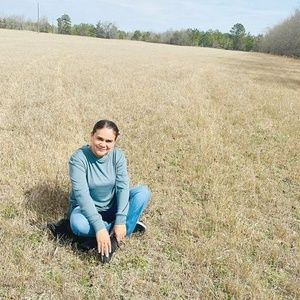 Meet your Posher, Edith